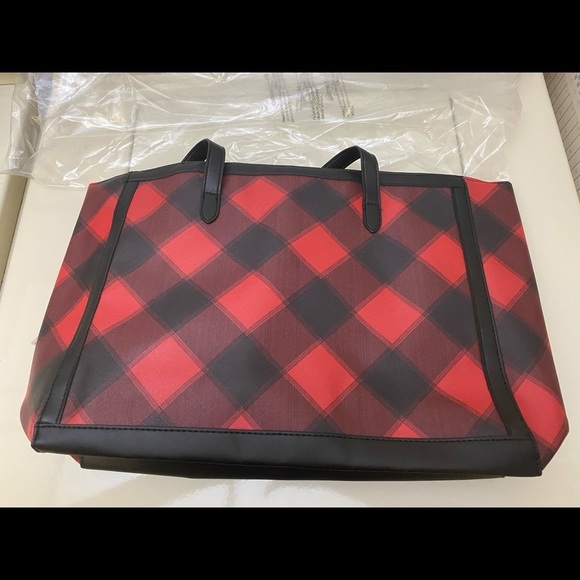 Victoria’s Secret Holiday 2021 Buffalo Plaid Tote / Carry All Bag NWT - Picture 3 of 8